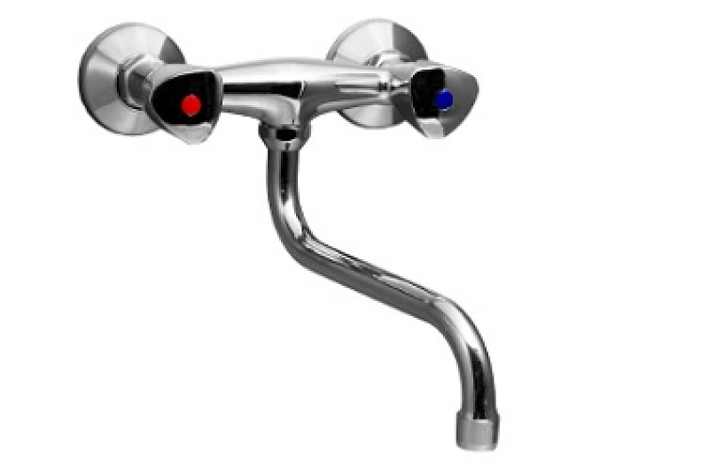 HAGYOMÁNYOS fali mosogató csaptelep